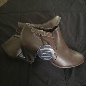 Croft and barrow brown ankle boots